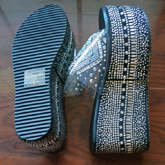 Embellished Black Platform Slide Sandals with Rhinestones - Picture 3 of 8